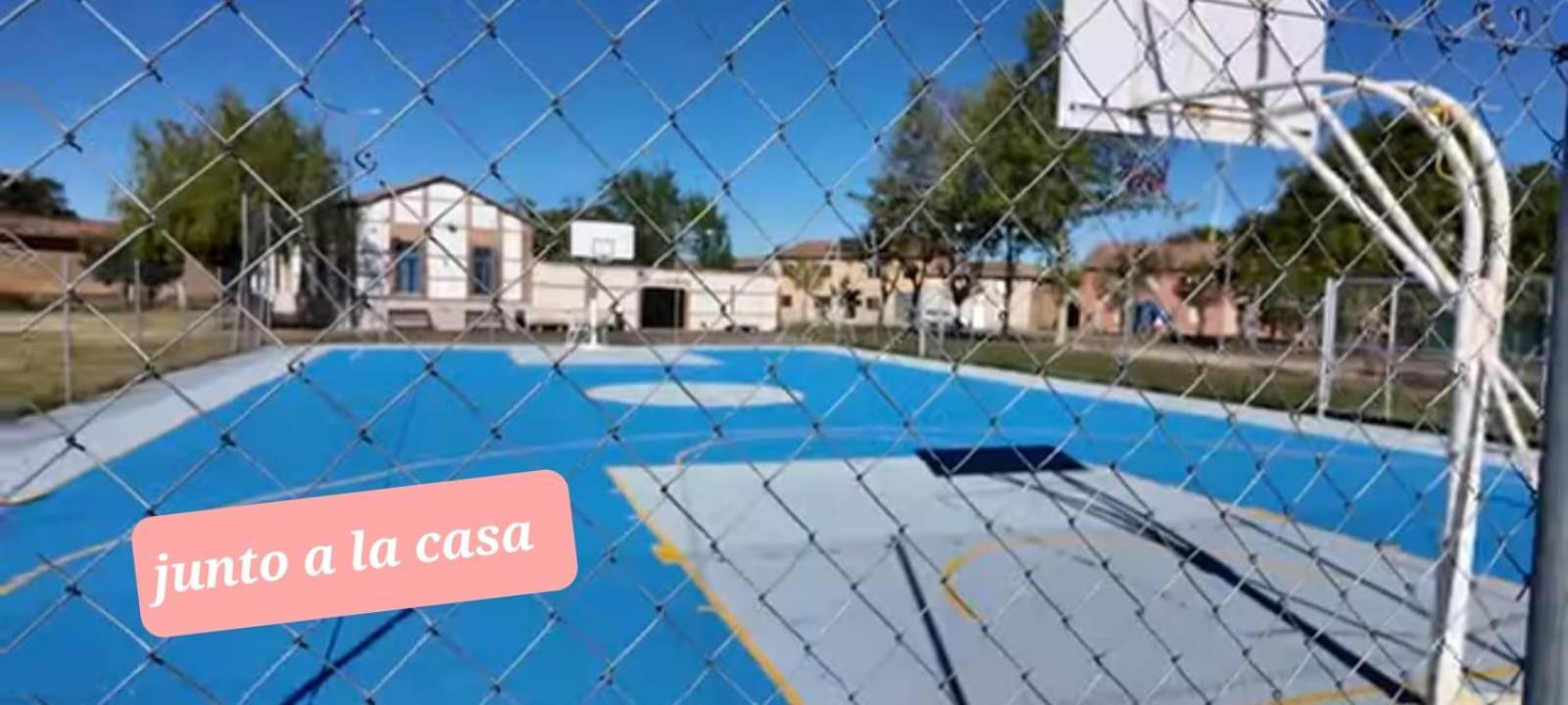 Casa Miguel Y Sally Villanueva de Las Manzanas Exterior photo